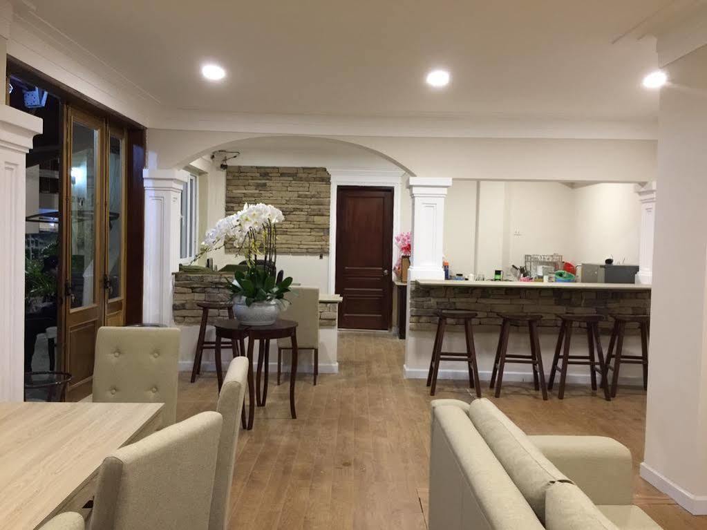 Anada Hotel Suites Dalat Exterior foto